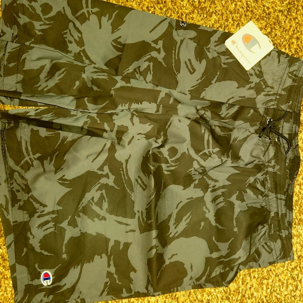 NWT XL CHAMPION CAMO SHORTS (loose fit) w/ drawstrings